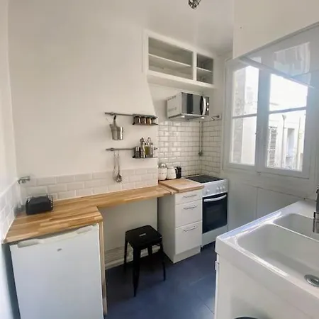 Cocon Lumineux Proche Montmartre Apartmán *